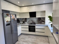 Продам 4-х комнатную квартиру / Левый берег. 2м. фото 8 Продам 4-х комнатную квартиру / Левый берег. 2м. фото 8