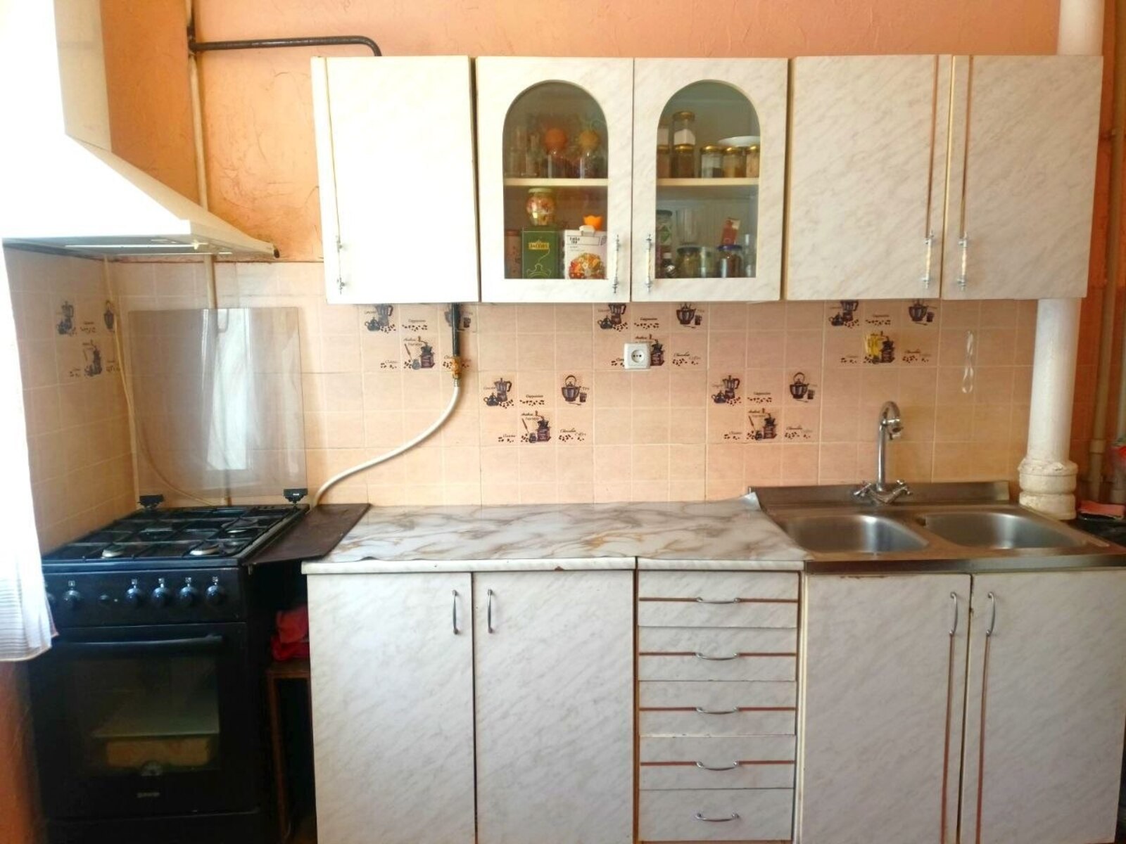 ������ 3-������� �������� �� ���. �. ���� ���� 1