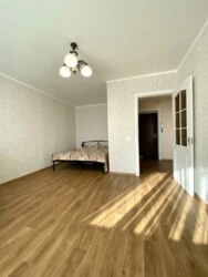 Продаж 1-кімнатної квартири вул. Нижньосироватська фото 2 Продаж 1-кімнатної квартири вул. Нижньосироватська фото 2