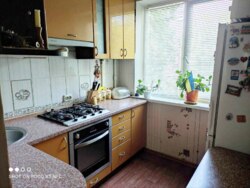 Продаж 3-кімнатної квартири по вул. Металургів фото 1 Продаж 3-кімнатної квартири по вул. Металургів фото 1