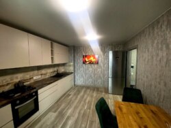 Продаж 3-кімнатної квартири по вул. Героїв Крут (Черепіна) фото 2 Продаж 3-кімнатної квартири по вул. Героїв Крут (Черепіна) фото 2