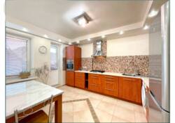 Продаж 2-кімнатної квартири вул. Прокоф'єва (вид на річку) фото 3 Продаж 2-кімнатної квартири вул. Прокоф'єва (вид на річку) фото 3