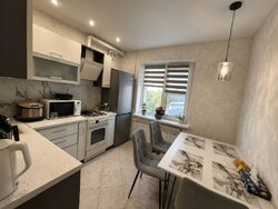 Продаж сучасної 2-кімнатної квартири пр-п. Свободи фото 1 Продаж сучасної 2-кімнатної квартири пр-п. Свободи фото 1