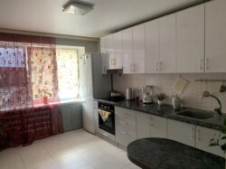 Продаж 1-кімнатної квартири вул. Металургів (біля Сам маркету) фото 1 Продаж 1-кімнатної квартири вул. Металургів (біля Сам маркету) фото 1