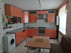 Продаж 4-кімнатної квартири по вул. Харківська фото 1 Продаж 4-кімнатної квартири по вул. Харківська фото 1