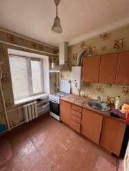 Продаж 2-кімнатної в ЦЕНТРІ міста (вул. Першотравнева) фото 1 Продаж 2-кімнатної в ЦЕНТРІ міста (вул. Першотравнева) фото 1