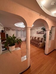 Продаж 3-кімнатної квартири вул. Г. Крут фото 2 Продаж 3-кімнатної квартири вул. Г. Крут фото 2