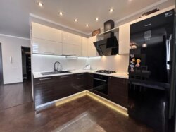 Продаж 2-кімнатної квартири вул. Заливна фото 1 Продаж 2-кімнатної квартири вул. Заливна фото 1