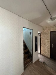 Продаж 5-кімнатної дворівневої квартири з АВТОНОМНИМ опаленням вул. Київська (Роменський мкрн.) фото 4 Продаж 5-кімнатної дворівневої квартири з АВТОНОМНИМ опаленням вул. Київська (Роменський мкрн.) фото 4