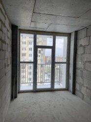 Продаж квартири з панорамним видом на озеро Чеха (вул. Збройних Сил Ураїни) фото 3 Продаж квартири з панорамним видом на озеро Чеха (вул. Збройних Сил Ураїни) фото 3