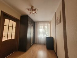 Продаж просторої 3-кімнатної квартири з АО в с.Сад (вул.Шкільна) фото 4 Продаж просторої 3-кімнатної квартири з АО в с.Сад (вул.Шкільна) фото 4