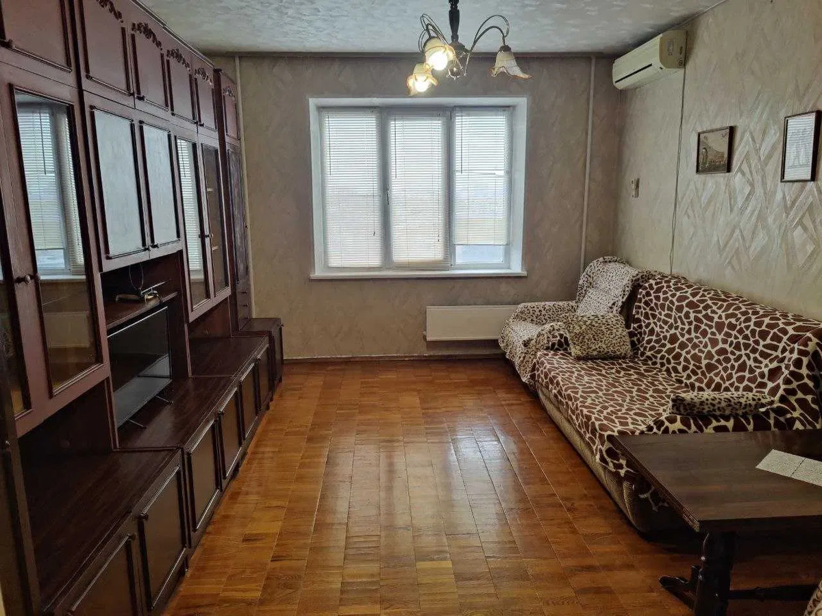 Продається квартира Київ, Калиновая, 8 фото 1 Продається квартира Київ, Калиновая, 8 фото 1
