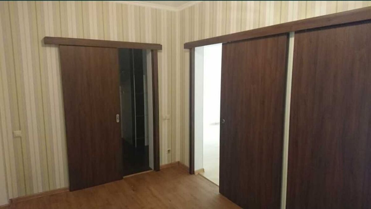 Продається квартира Київ, Дарницький, Урлівська фото 1 Продається квартира Київ, Дарницький, Урлівська фото 1
