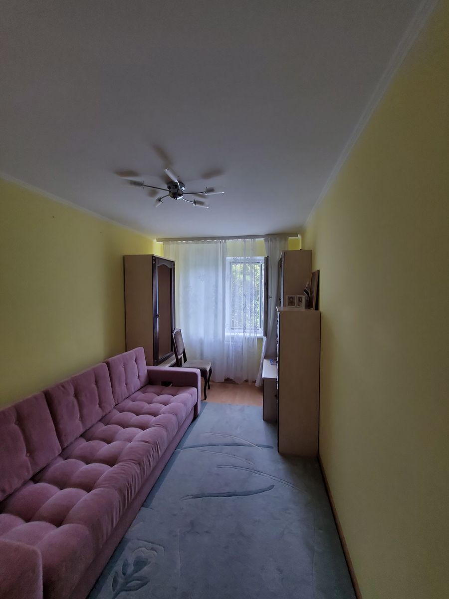 Продається квартира Київ, Ушинського вул.,, 8 фото 1 Продається квартира Київ, Ушинського вул.,, 8 фото 1