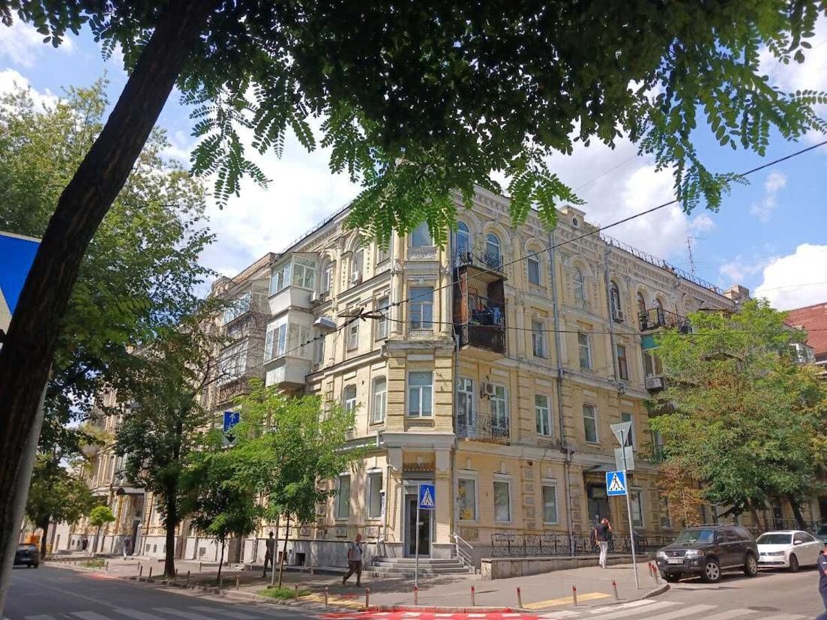 Продається квартира Київ, Шевченківський, Гончара, 90/92 фото 1 Продається квартира Київ, Шевченківський, Гончара, 90/92 фото 1