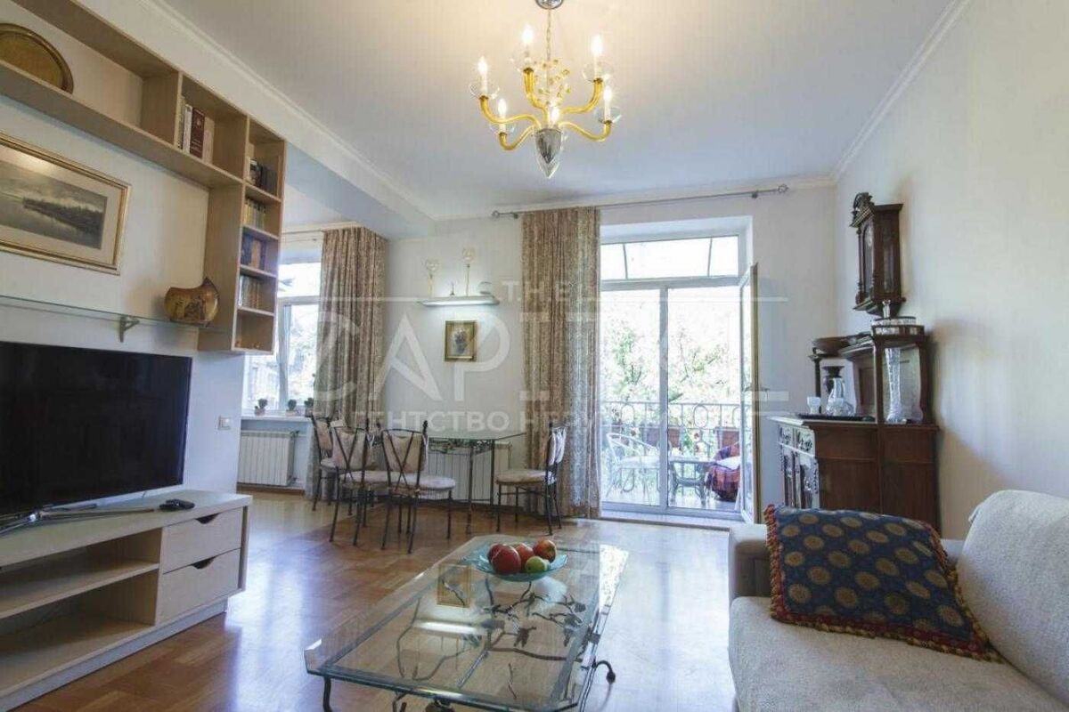 Продається квартира Київ, Печерський, Бойчука, 1/2 фото 1 Продається квартира Київ, Печерський, Бойчука, 1/2 фото 1