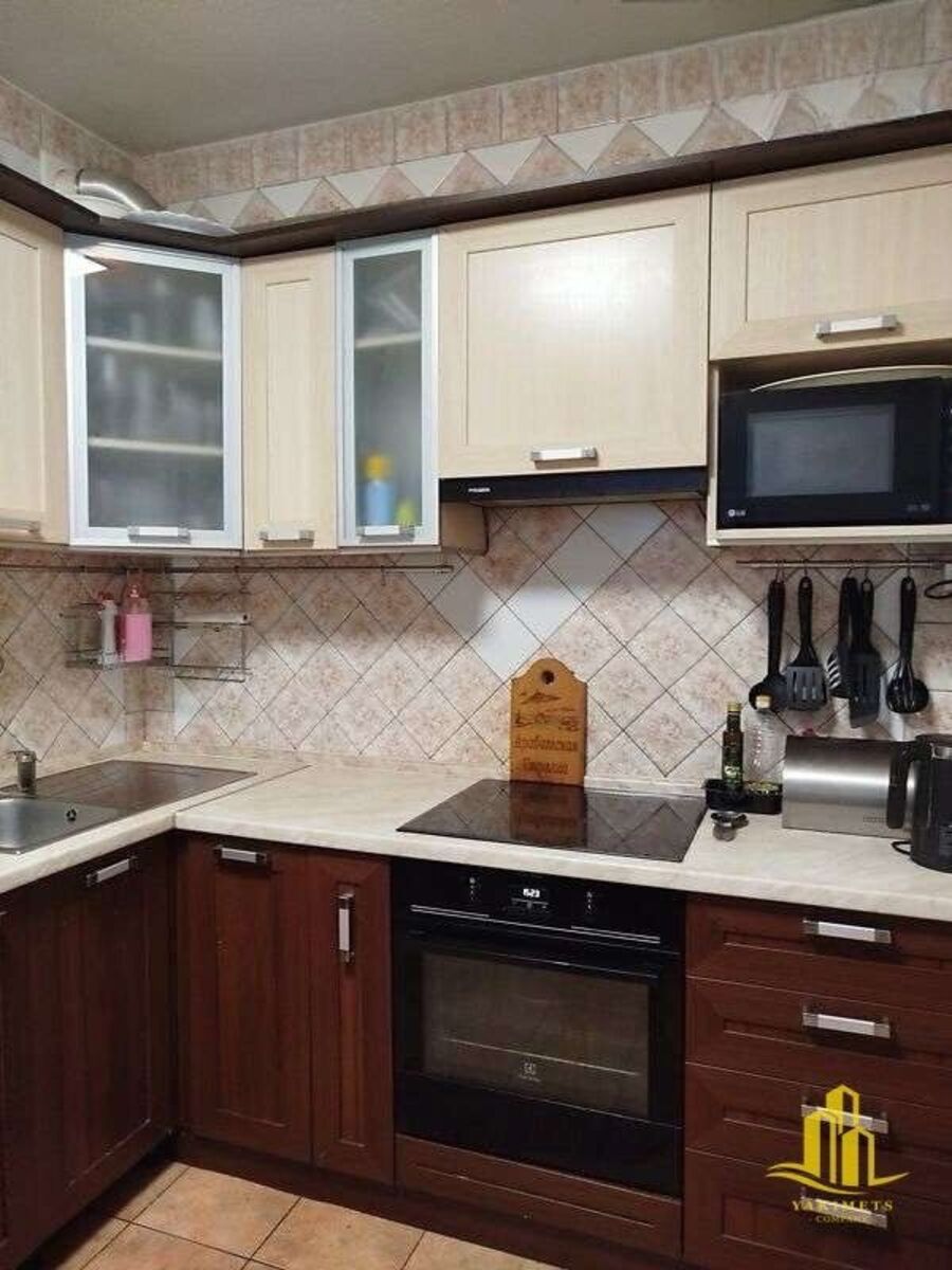 Продається квартира Київ, , вул. Академіка Єфремова, 17 фото 1 Продається квартира Київ, , вул. Академіка Єфремова, 17 фото 1