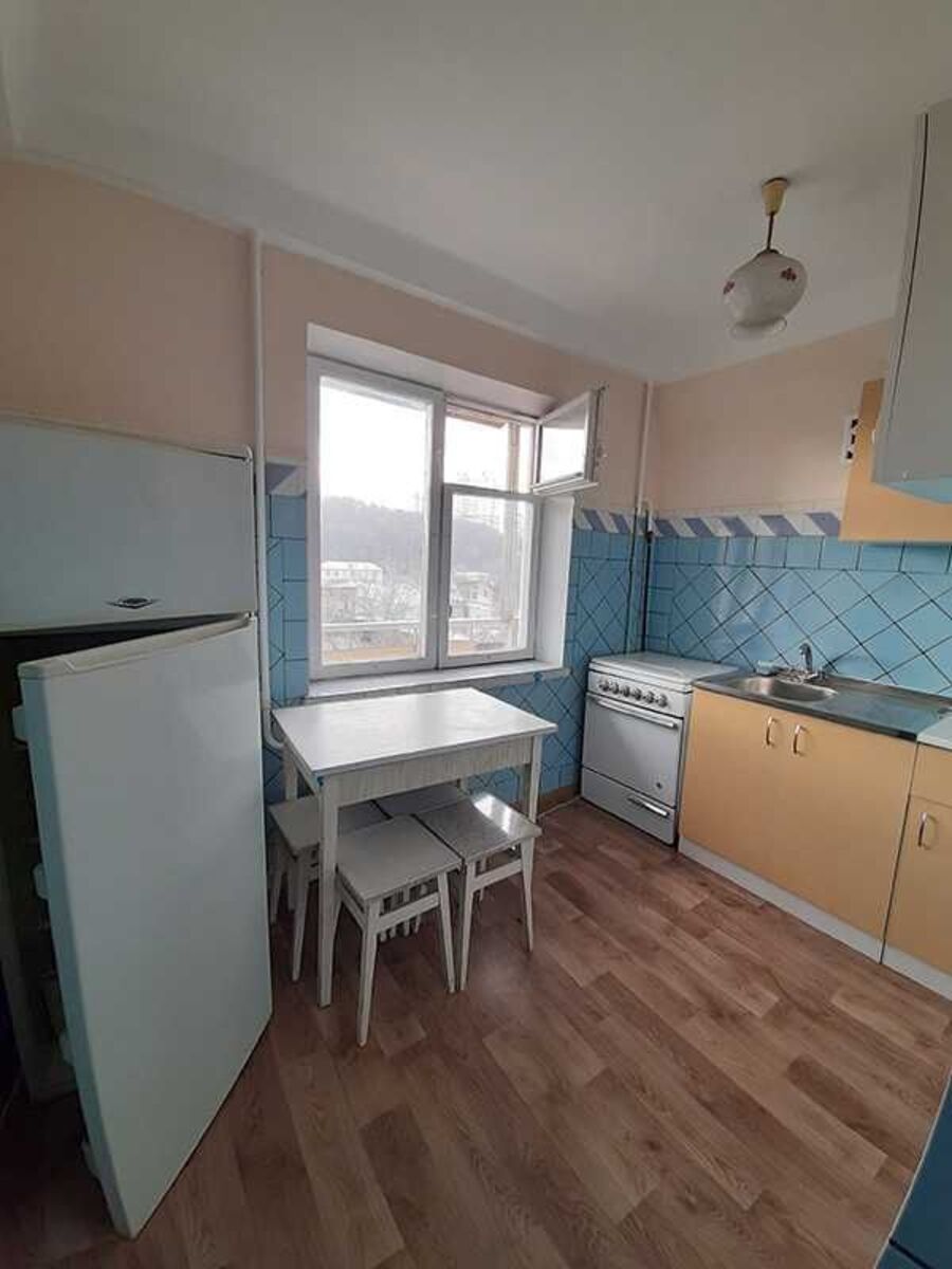 Продається квартира Київ, вул. Кавказська, 13 фото 1 Продається квартира Київ, вул. Кавказська, 13 фото 1
