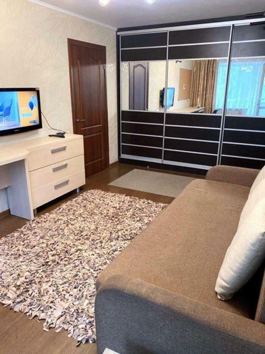 Продається квартира Київ, Шевченківський, Теліги Олени вул, 15, м. Дорогожичі фото 1 Продається квартира Київ, Шевченківський, Теліги Олени вул, 15, м. Дорогожичі фото 1