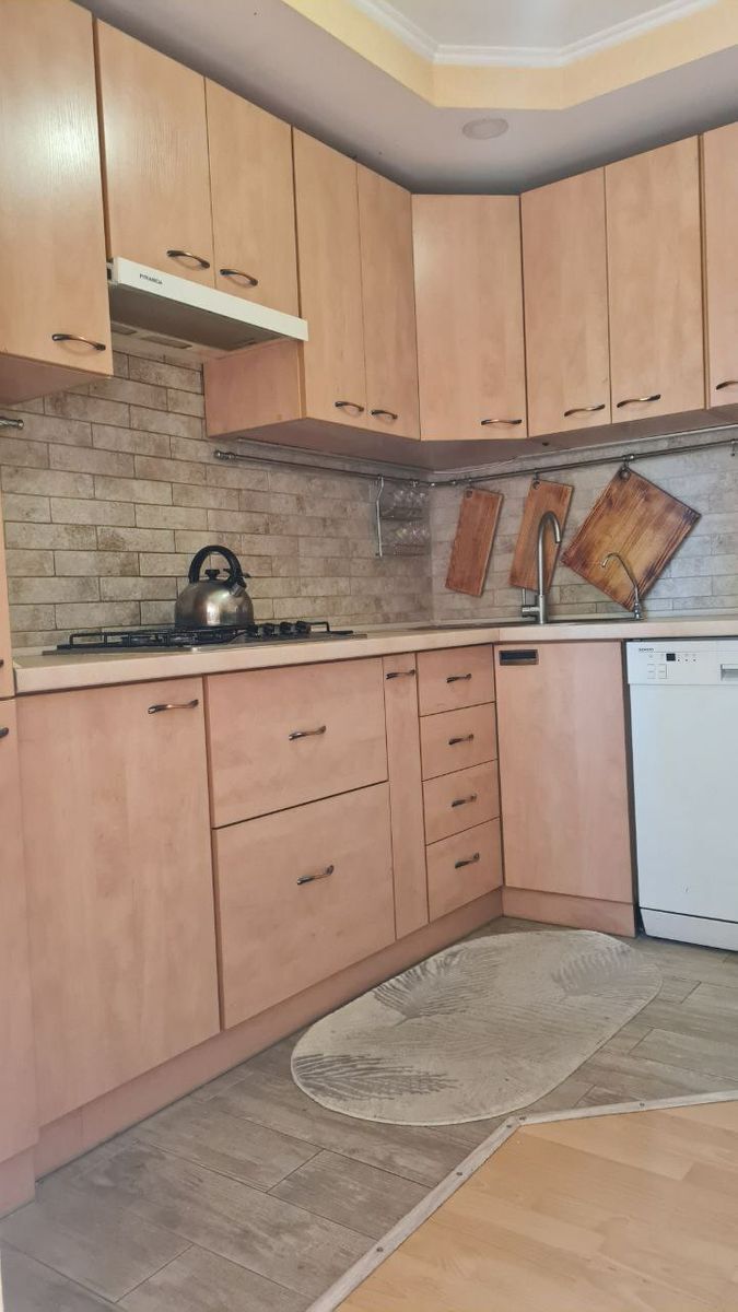 Продається квартира Київ, Святошинський, Булаховського академіка вул., 36, м. Академмістечко фото 1 Продається квартира Київ, Святошинський, Булаховського академіка вул., 36, м. Академмістечко фото 1
