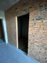   , '  5