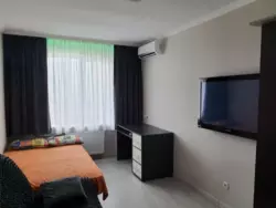   , '  21