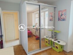   , ',  . (), 39  3