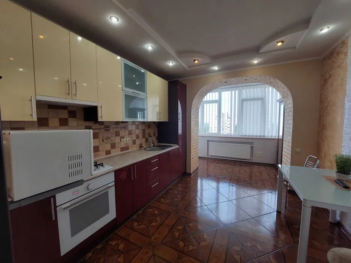   , , ,  ,   (  ), 83  1