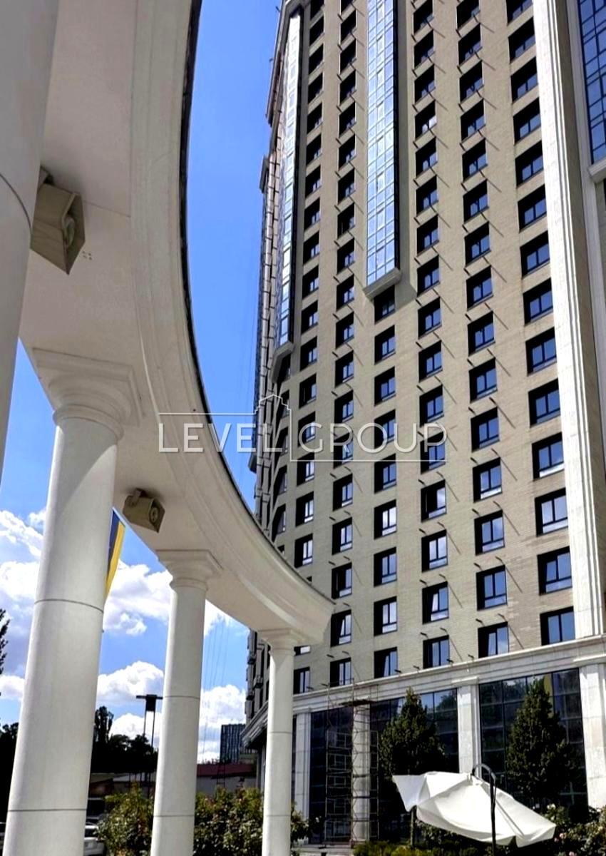  1-    Podil Plaza & Residence  1