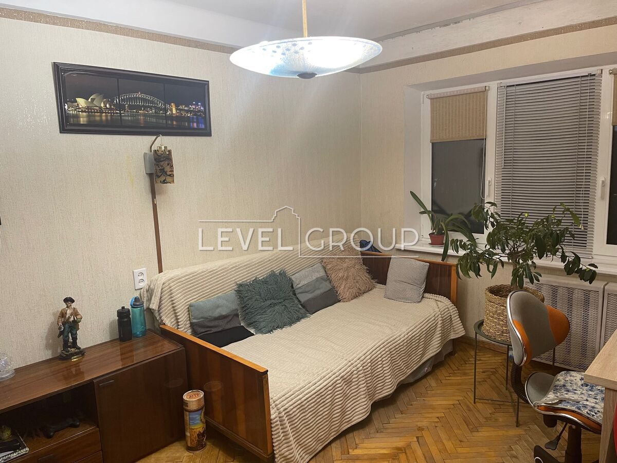 Борщагівка. Швидкісний трамвай. Продам 2к Гната Юри вул., 5 фото 1 Борщагівка. Швидкісний трамвай. Продам 2к Гната Юри вул., 5 фото 1