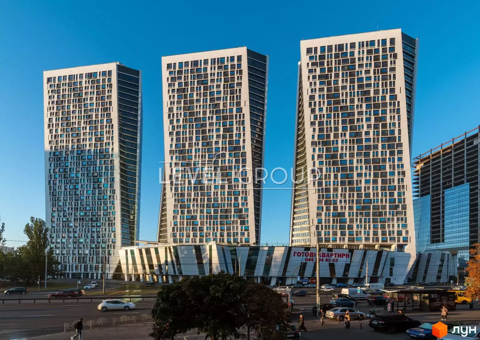  1-    Manhattan city  1
