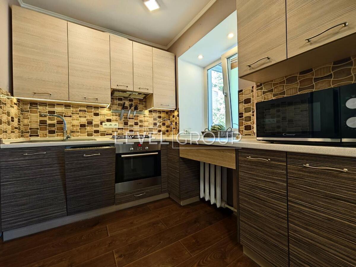 Двокімнатна квартира на Олеся Гончара 75 фото 1 Двокімнатна квартира на Олеся Гончара 75 фото 1