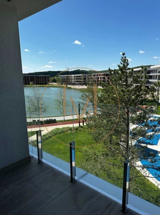  1  472,  Park Lake City  1