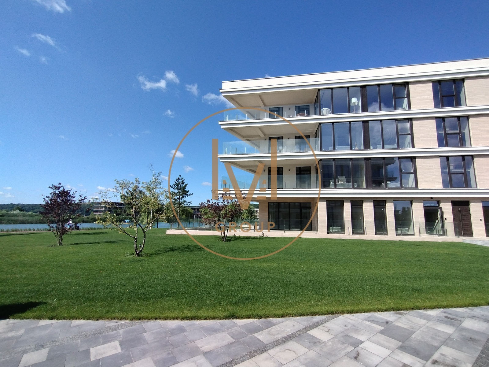  Park Lake City   ѳ, 4 .  . .  1