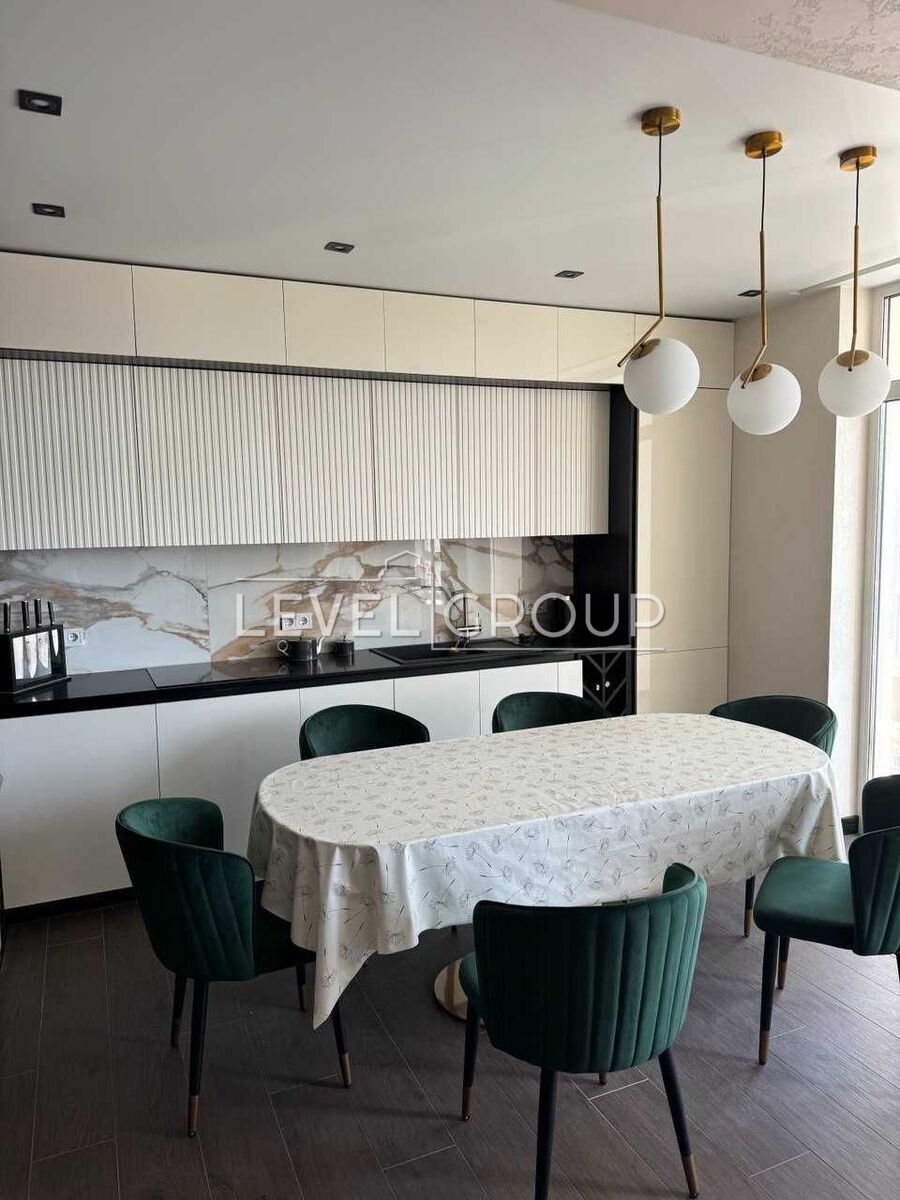  5-  2     ' ', .  67  1