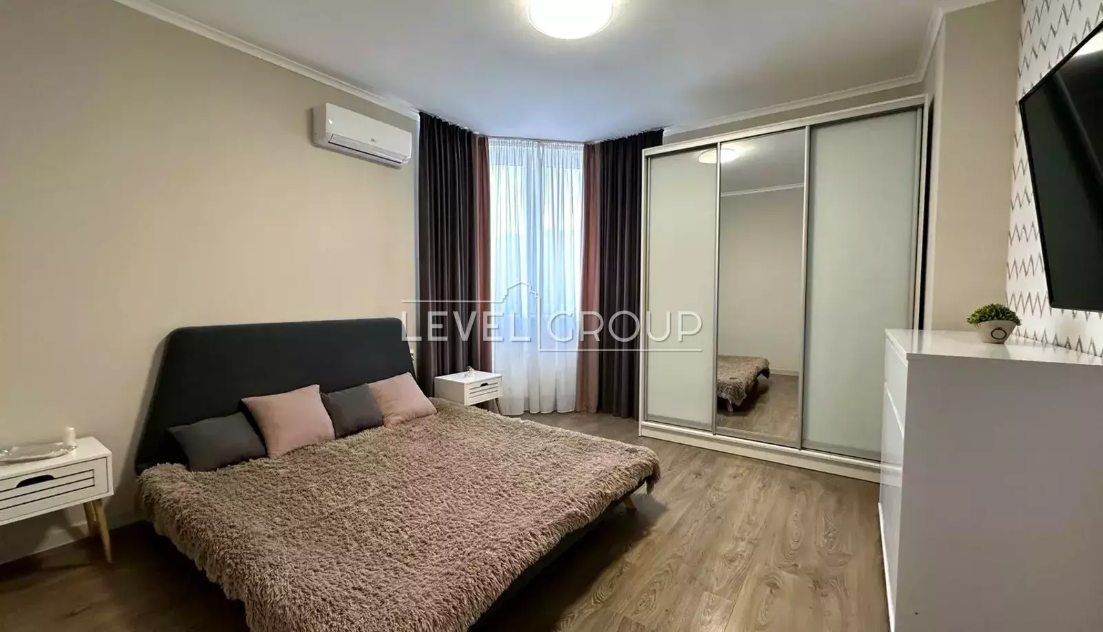 Софіївська Борщагівка двохкімнатна квартира фото 1 Софіївська Борщагівка двохкімнатна квартира фото 1