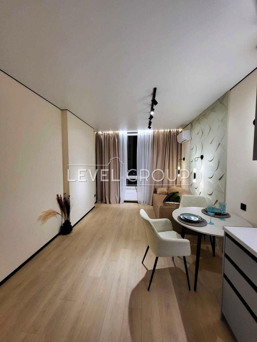 ��������� 1-������� �������� �� �������� �� ���. �. ������� 14� � ��. ����������� 2, ��� 11.3, ���� 1