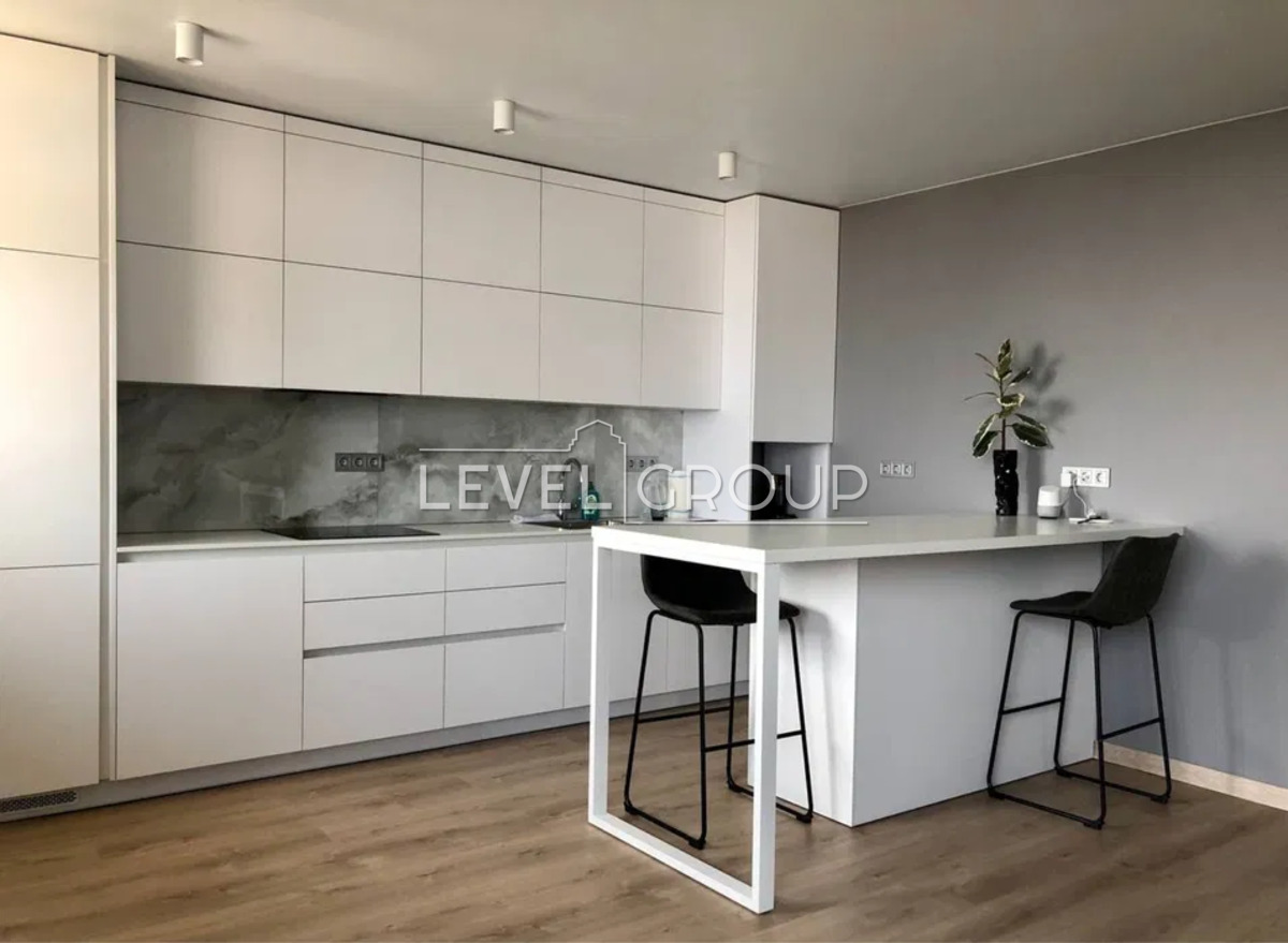 ������ ������� 2-������� �������� � ����� �� ���� ���� 1