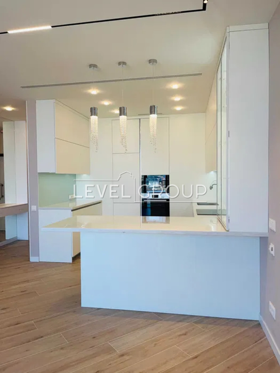 ������ 2-� ������� �������� ���.������ ����� II, 12 �� TARYAN Towers. ���� 1