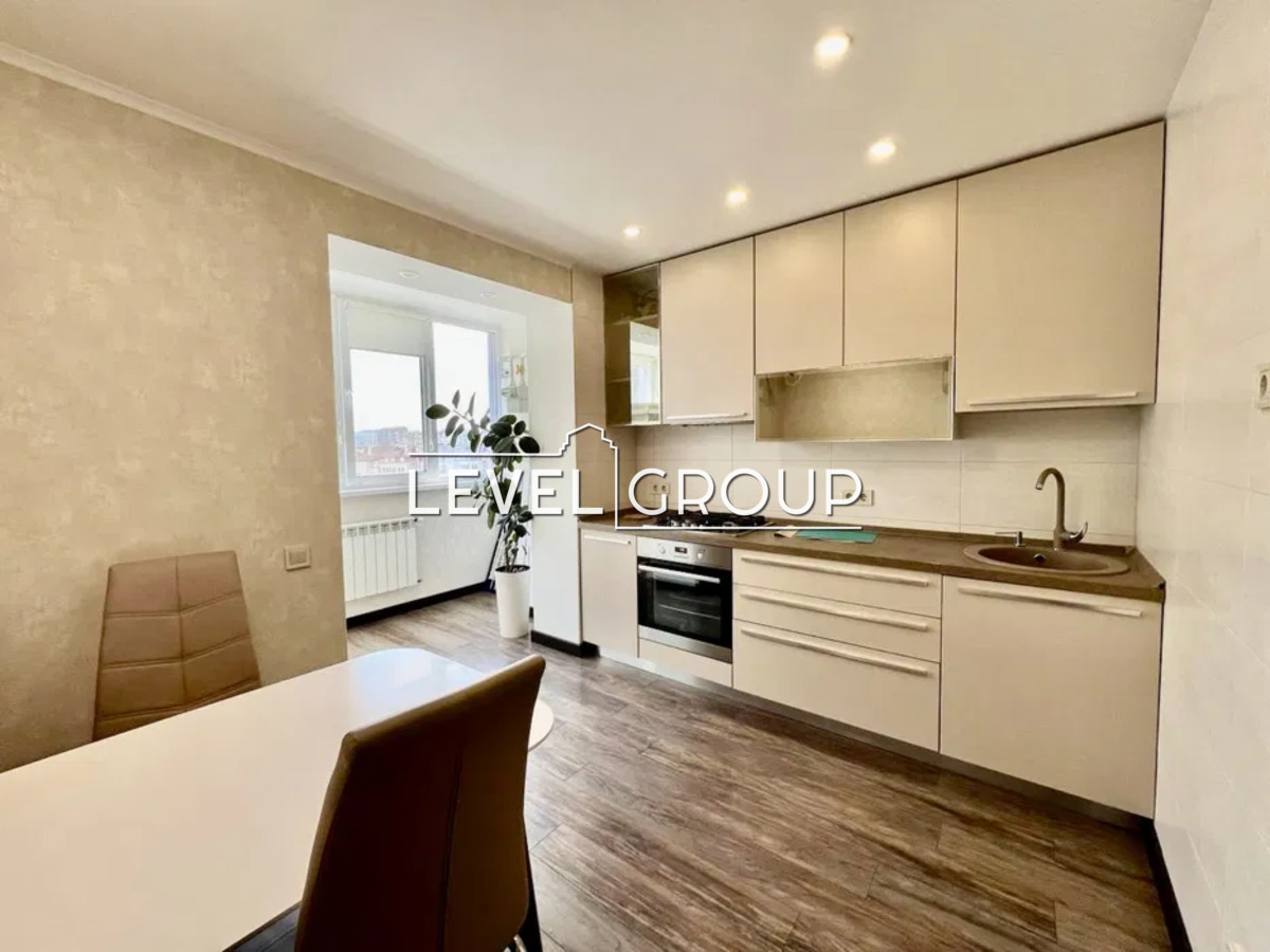 Продається квартира Яблунева, 13б, Софіївська Борщагівка, Бучанський, Київська фото 1 Продається квартира Яблунева, 13б, Софіївська Борщагівка, Бучанський, Київська фото 1