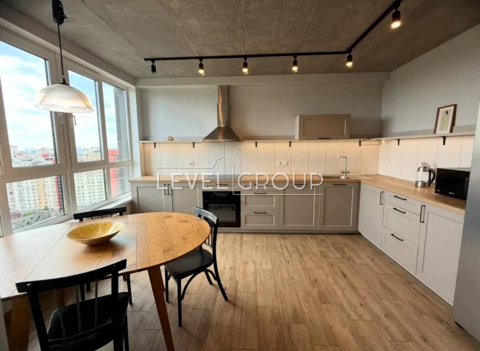 ������ ���������� �������� � �� LIKO-GRAD Perfect Town ���� 1