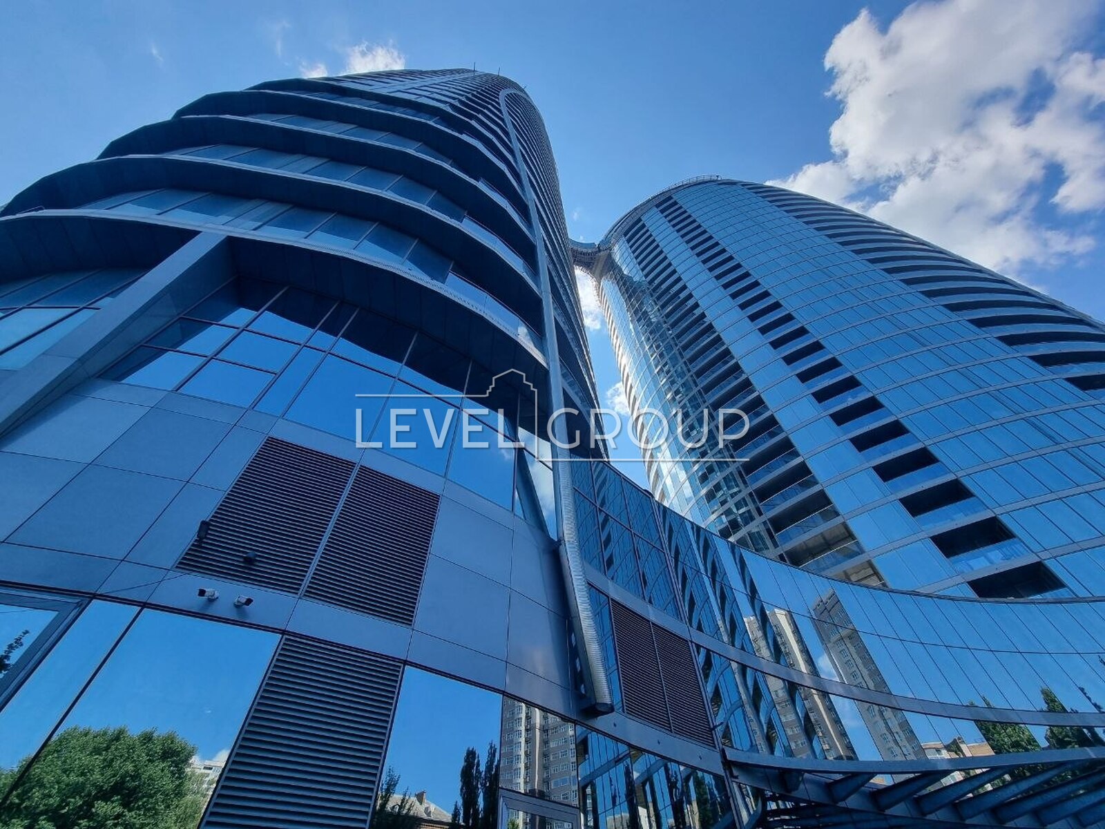 Продаж 1-кімнатної квартири в преміальному Taryan Towers фото 1 Продаж 1-кімнатної квартири в преміальному Taryan Towers фото 1