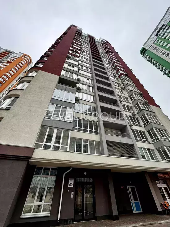 Простора 3-кімнатна видова квартира в ЖК «Каховська» фото 1 Простора 3-кімнатна видова квартира в ЖК «Каховська» фото 1