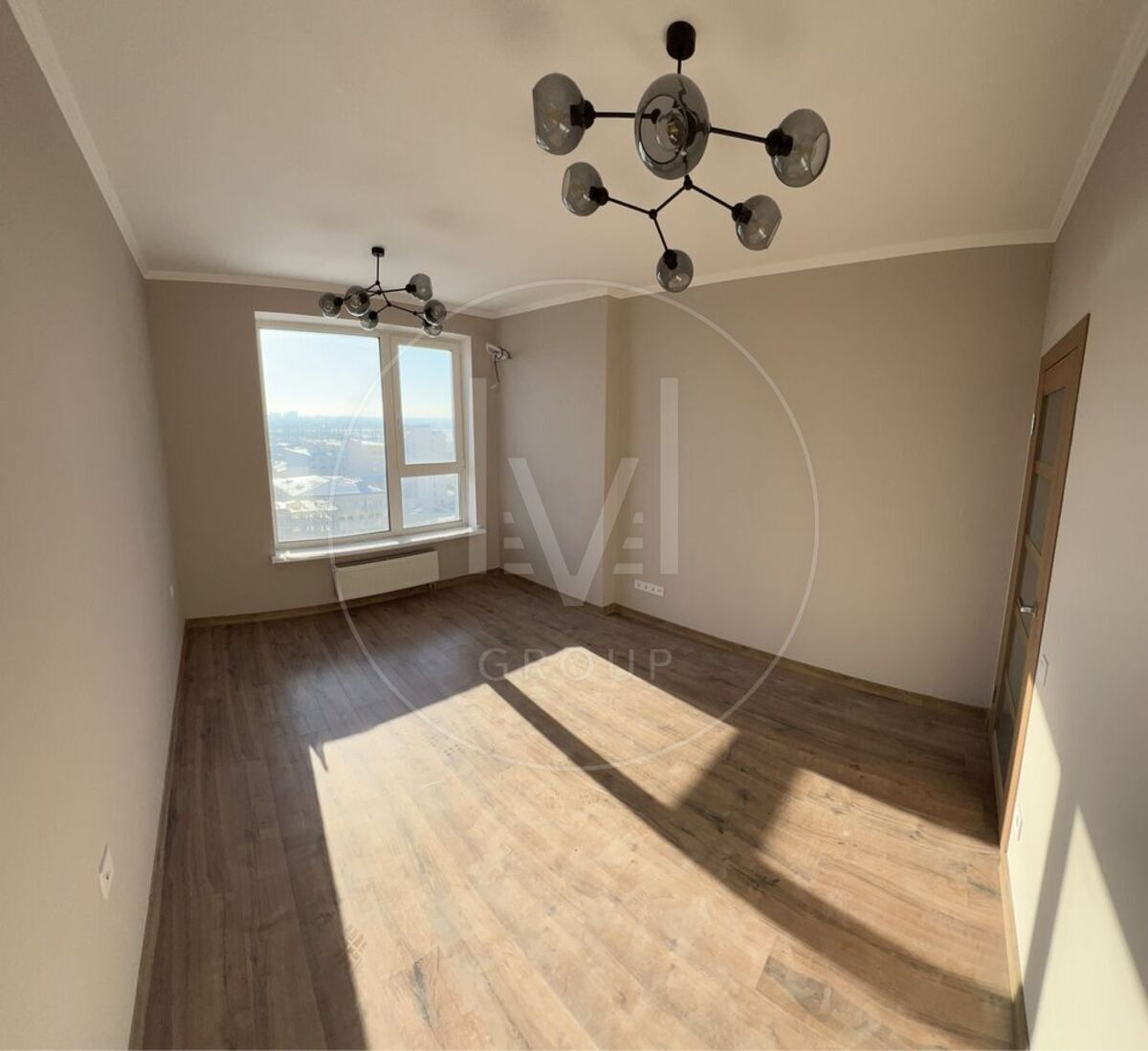  1  422  SKY AVENUE   1