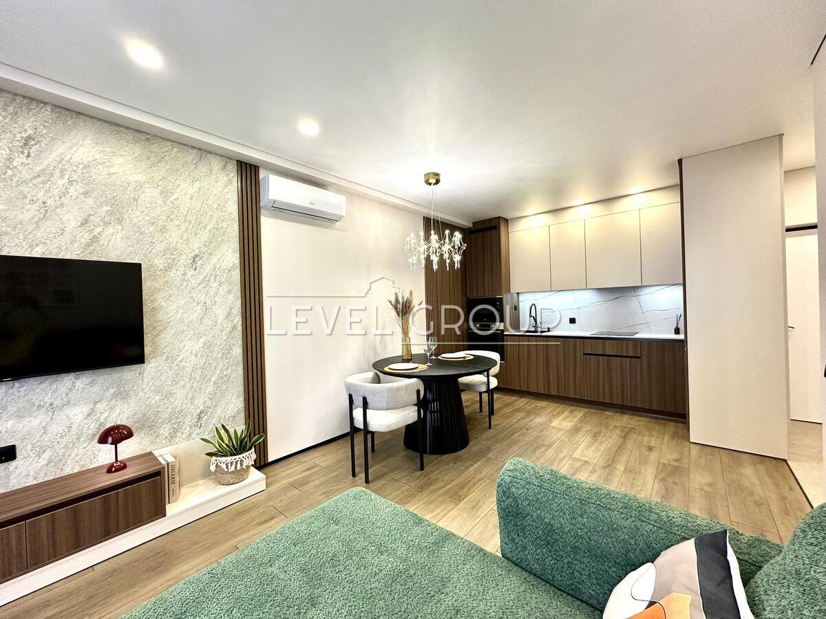 ����������� �� ������� ������� �������� ������ 41 �² �� 8 ������ 21-����������� ������� � ��������� �������� ��������� ����. ���� 1