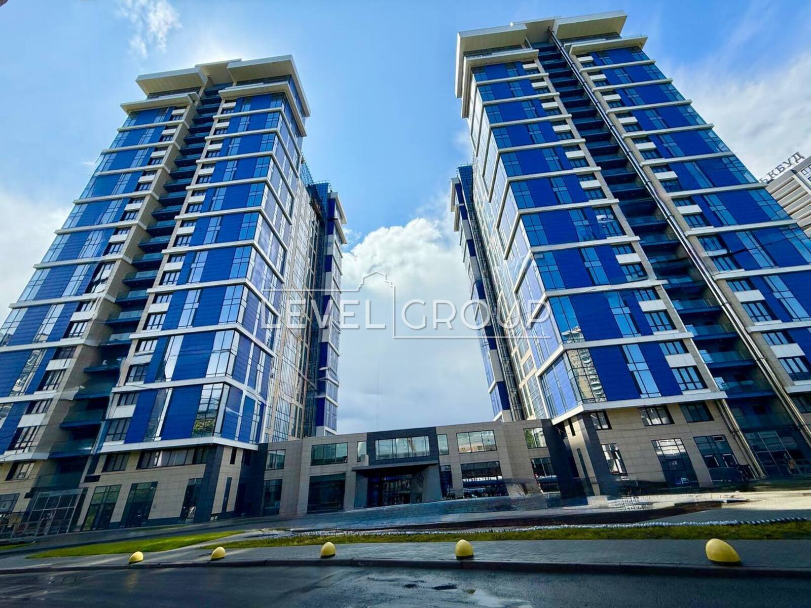  Edelweiss House  3 .     1