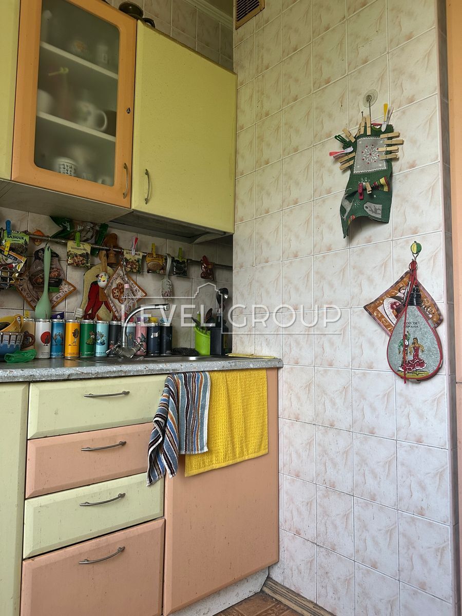 3-х кімнатна квартира, середній поверх, жилий стан по вул. Дмитра Луценка, 5к2 фото 1 3-х кімнатна квартира, середній поверх, жилий стан по вул. Дмитра Луценка, 5к2 фото 1