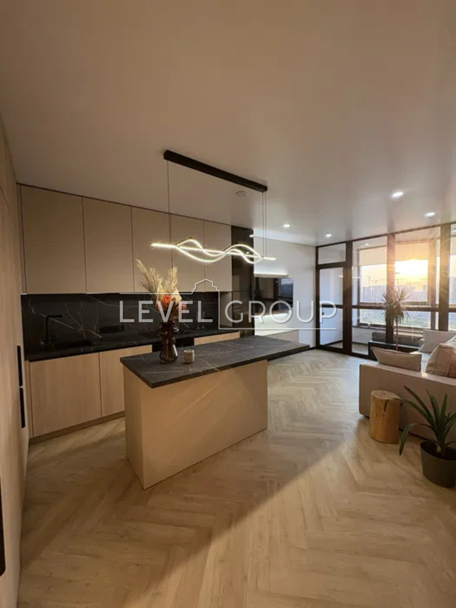 Продаж 1к квартиру з ремонтом, ЖК Варшавський 2 фото 1 Продаж 1к квартиру з ремонтом, ЖК Варшавський 2 фото 1