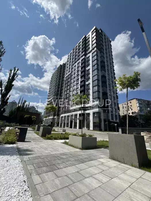      ️ CITY HUB  1