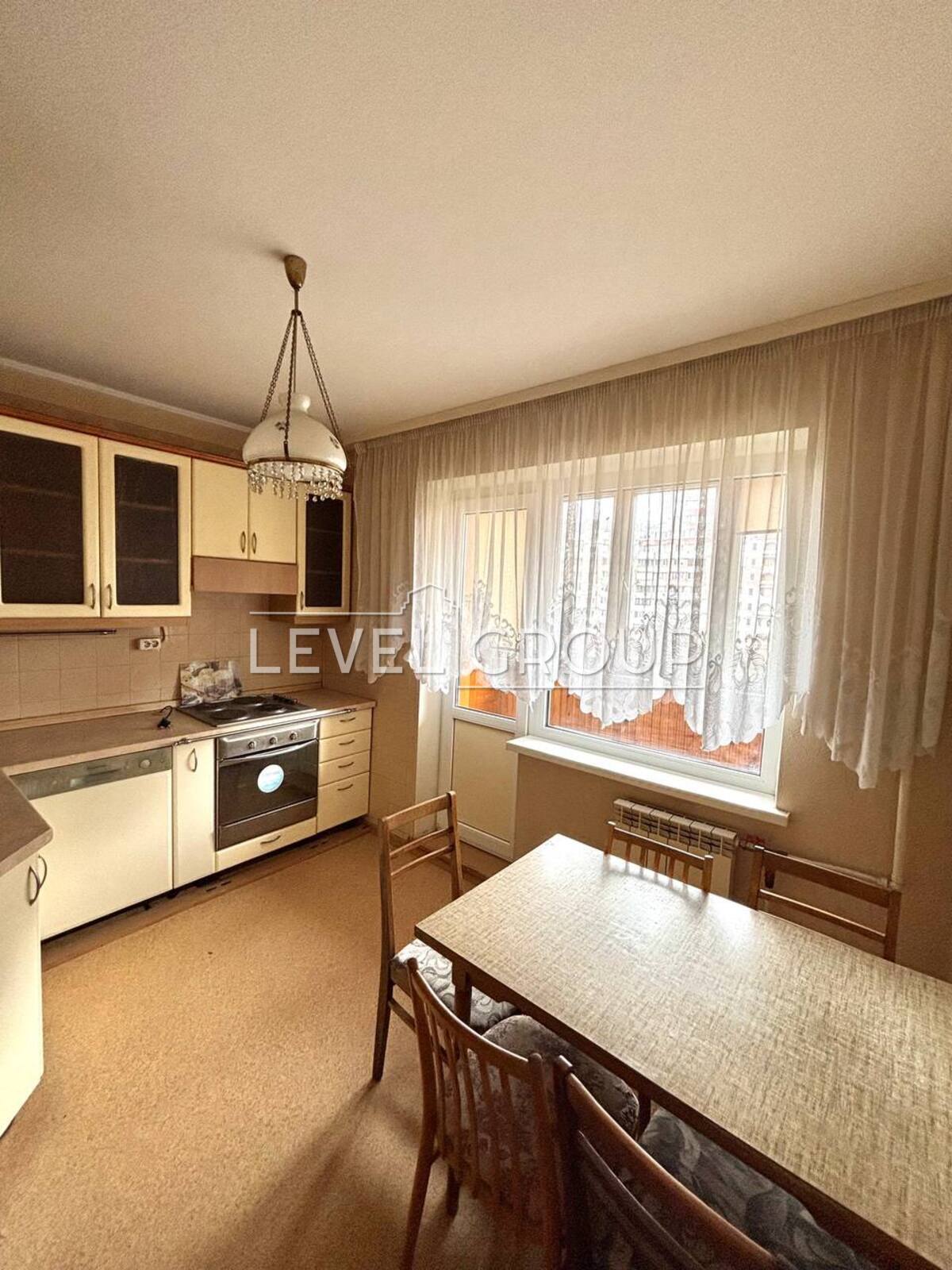 ������ 4-������� �������� �� ���. ������������, 13 ���� 1